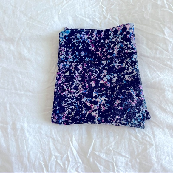 Fabletics cropped yoga pants - Picture 2 of 2